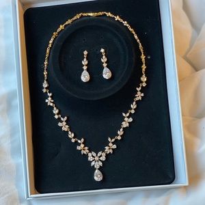COPY - Gold necklace and earrings set for occasions